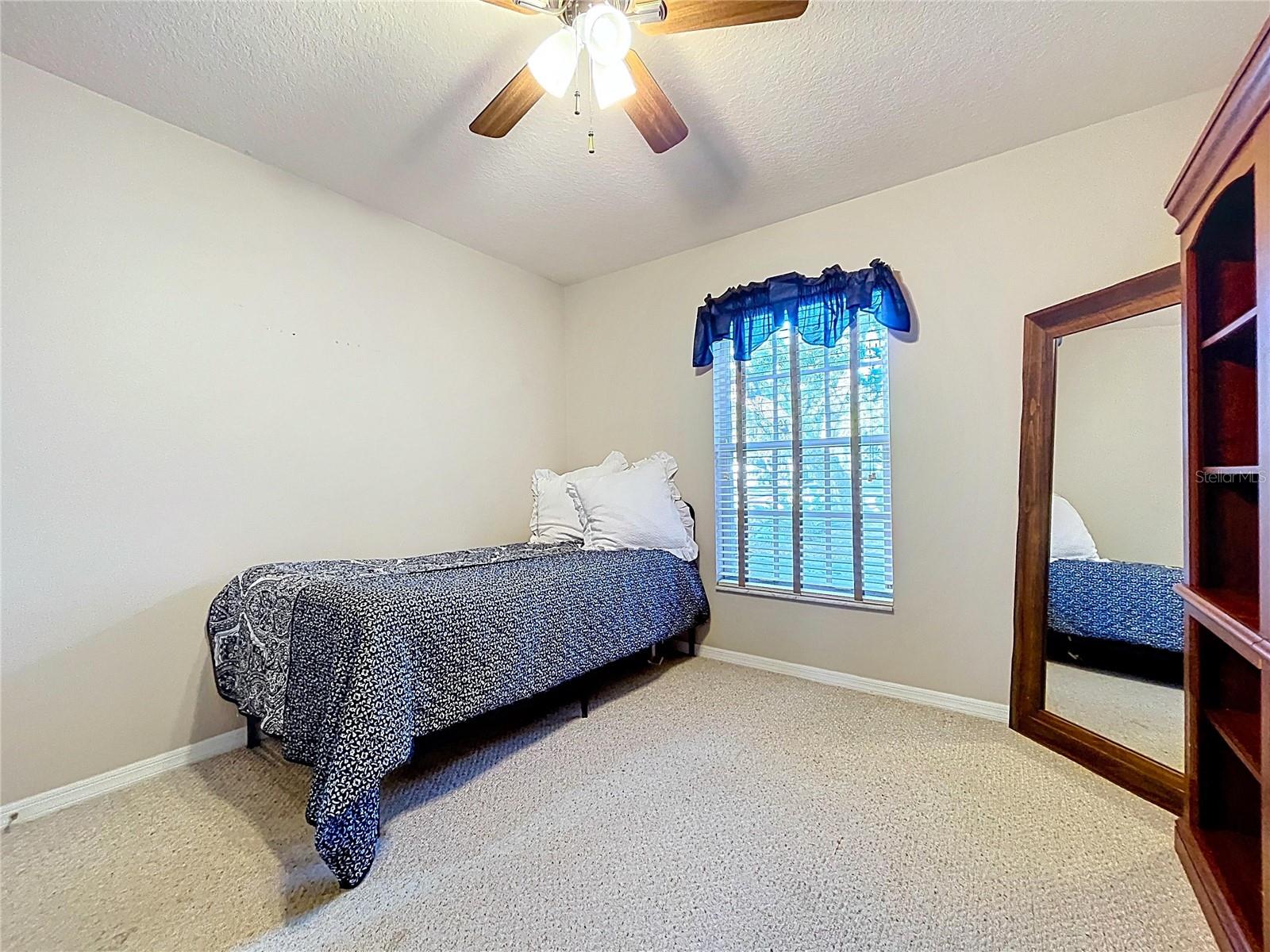 GOLDEN ACRES - Residential