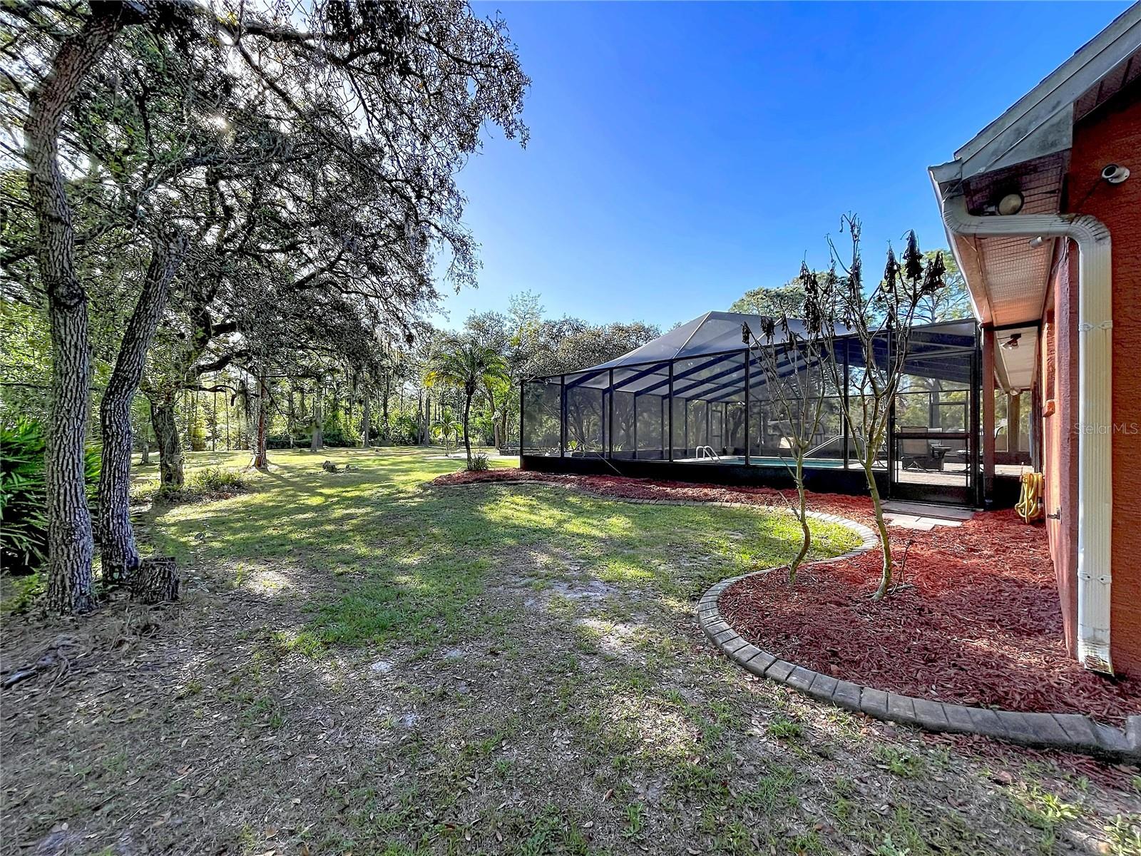 GOLDEN ACRES - Residential