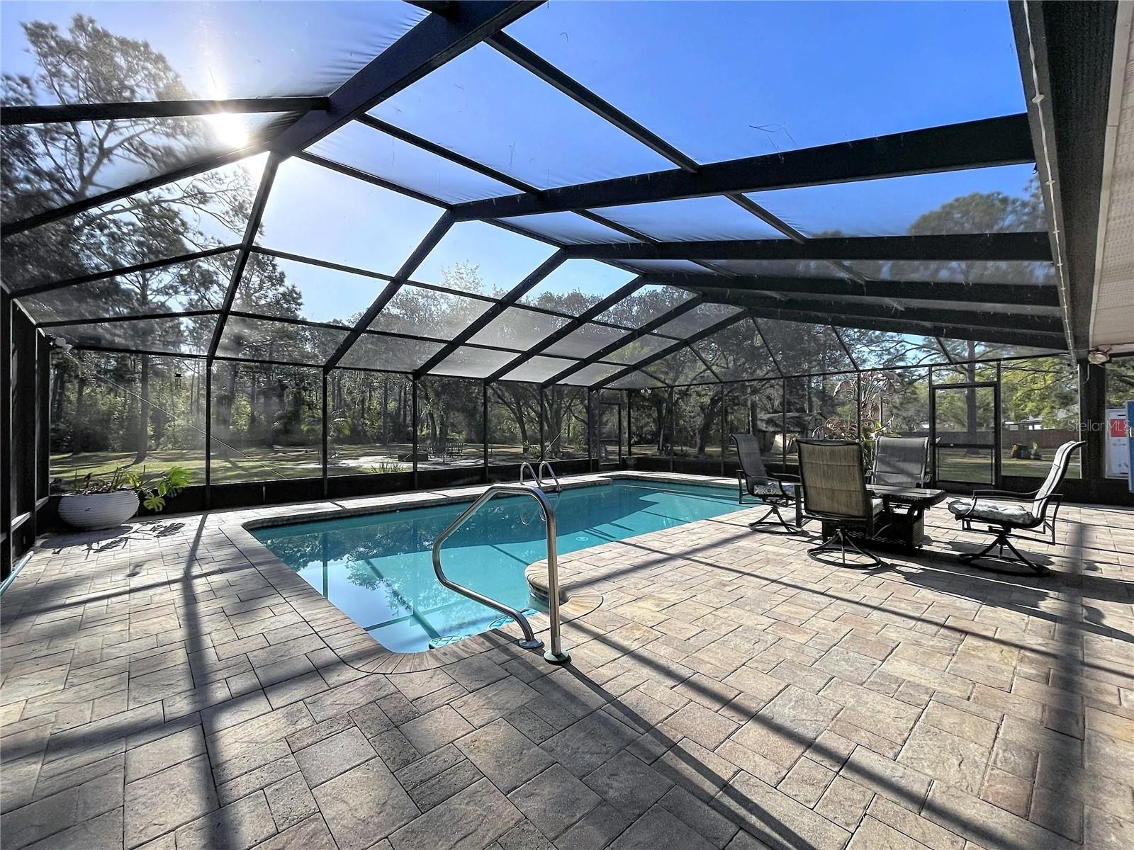 GOLDEN ACRES - Residential