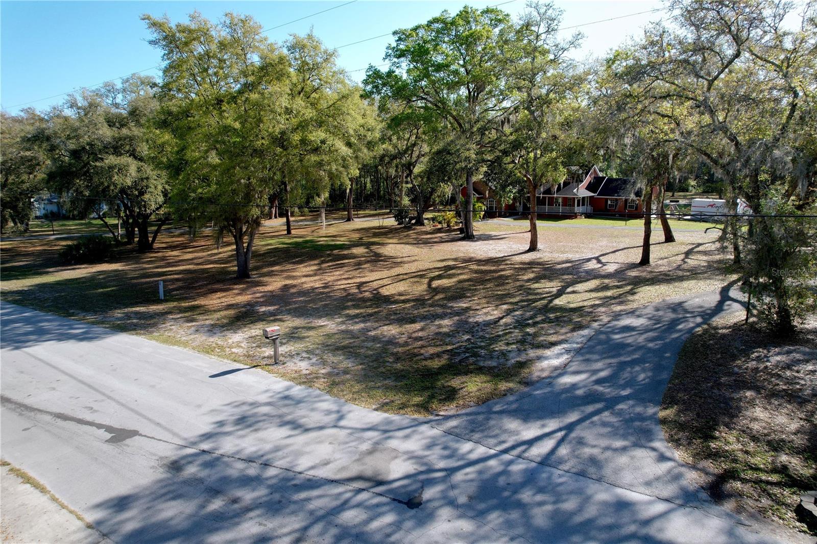 GOLDEN ACRES - Residential