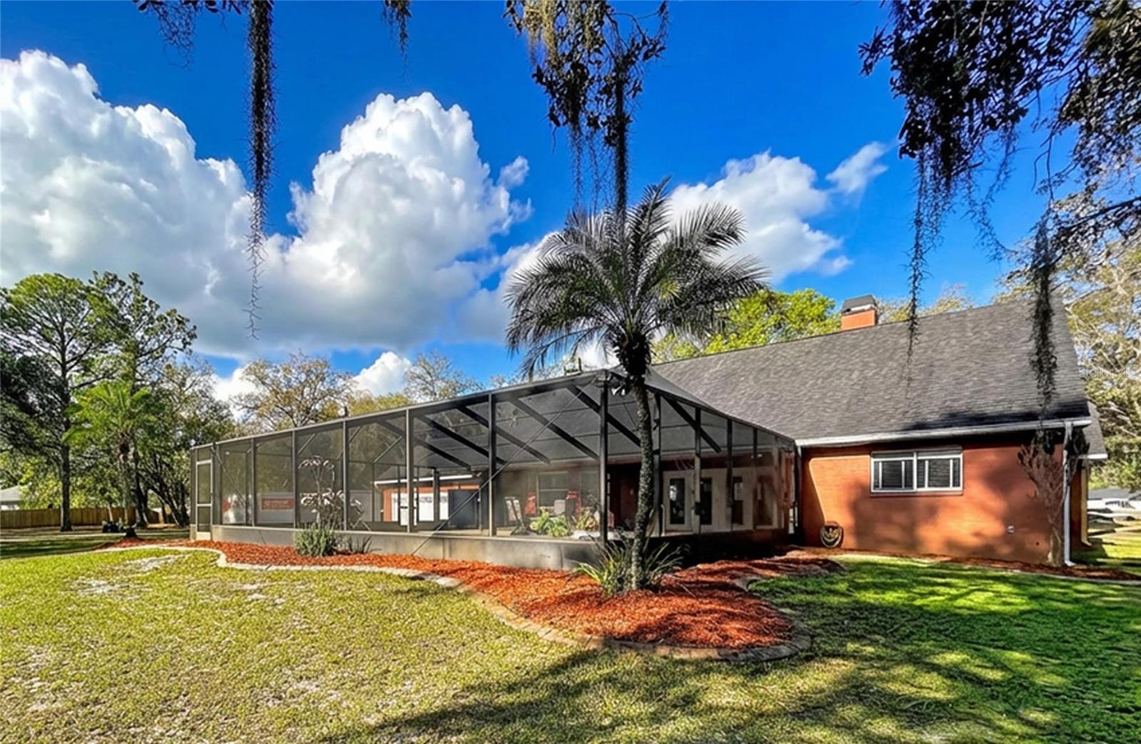 GOLDEN ACRES - Residential