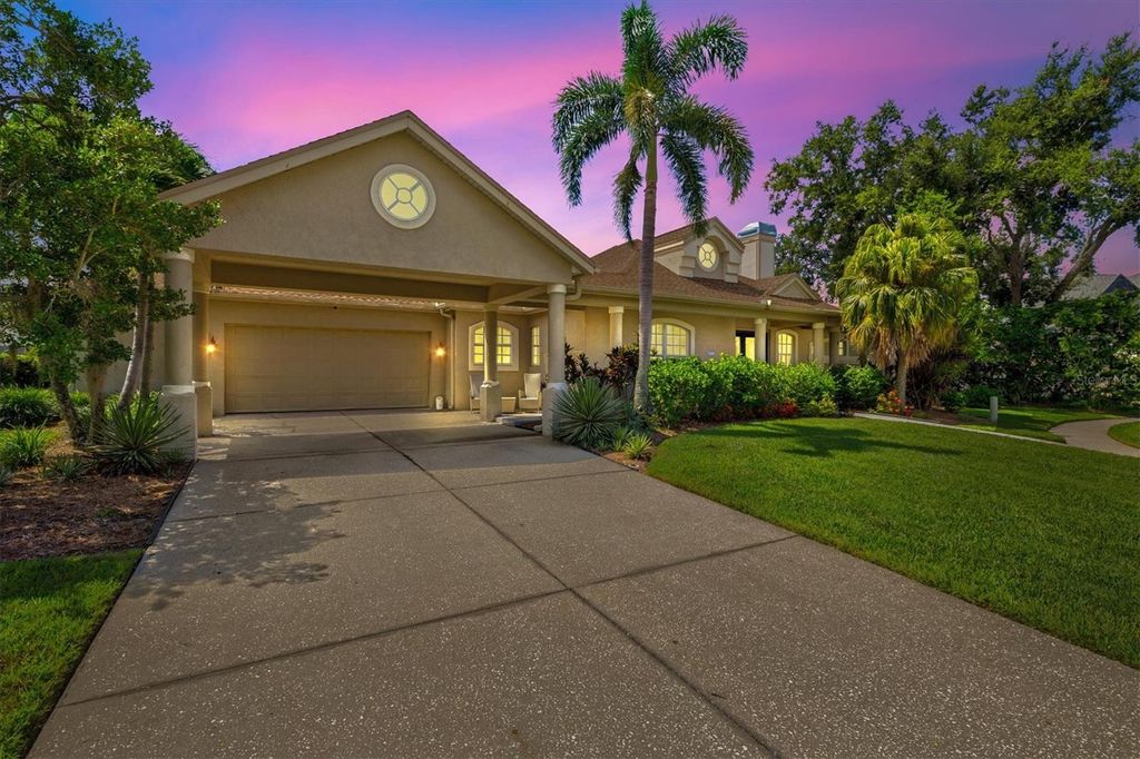 Photo of 4712 Compass Drive, Bradenton, FL 34208 (MLS # A4660906)