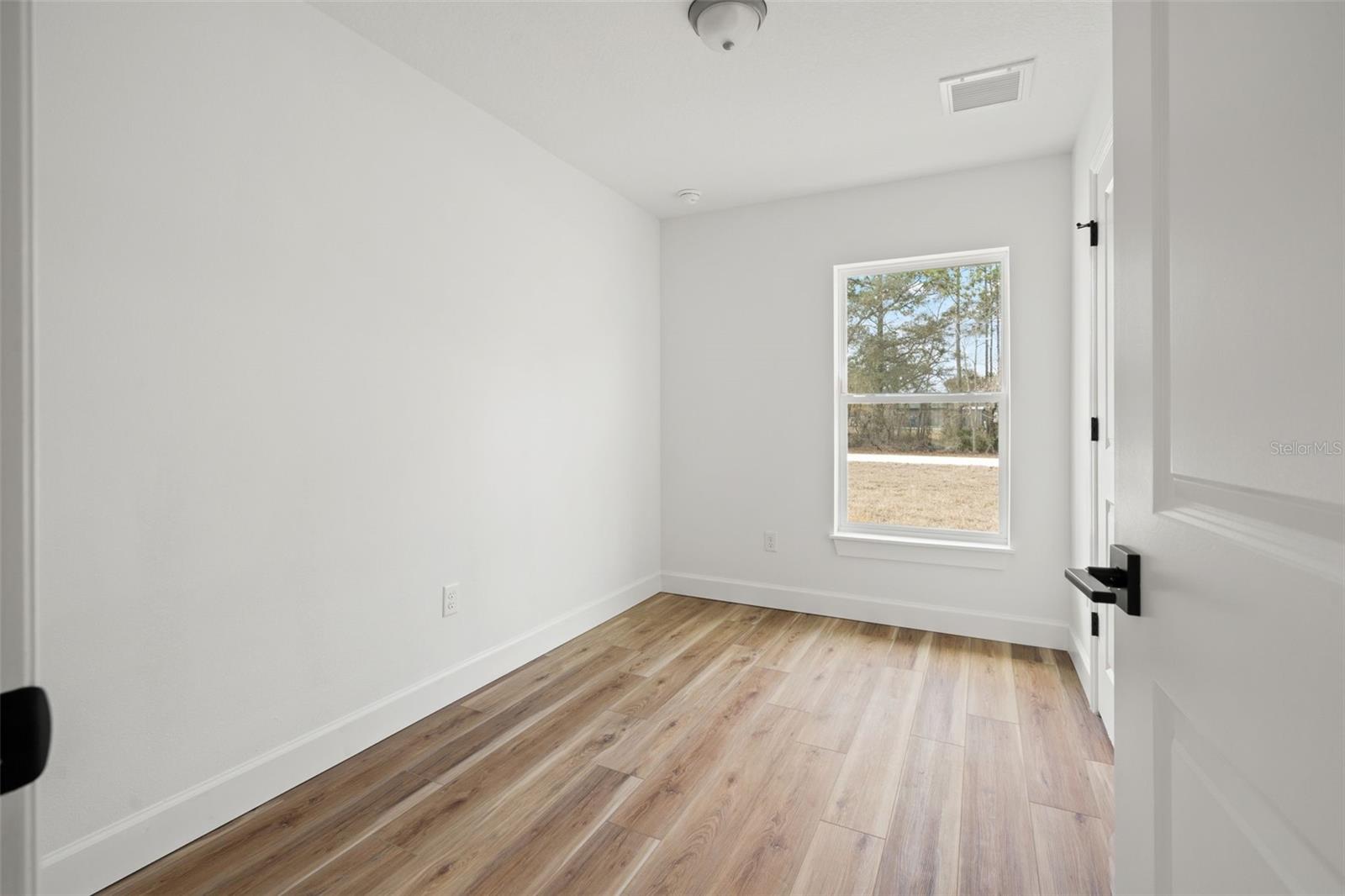 ROYAL HIGHLANDS - Residential