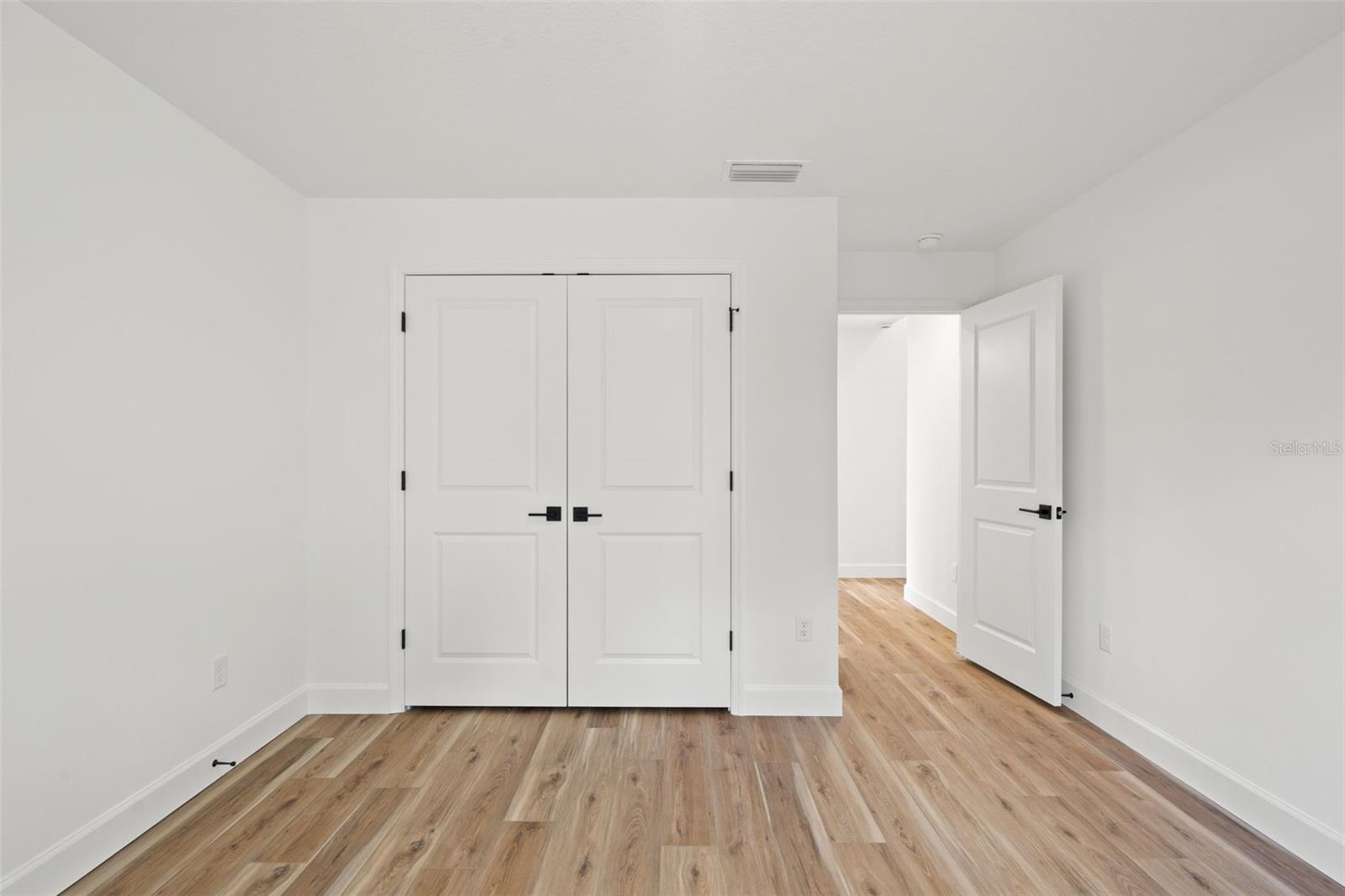 ROYAL HIGHLANDS - Residential