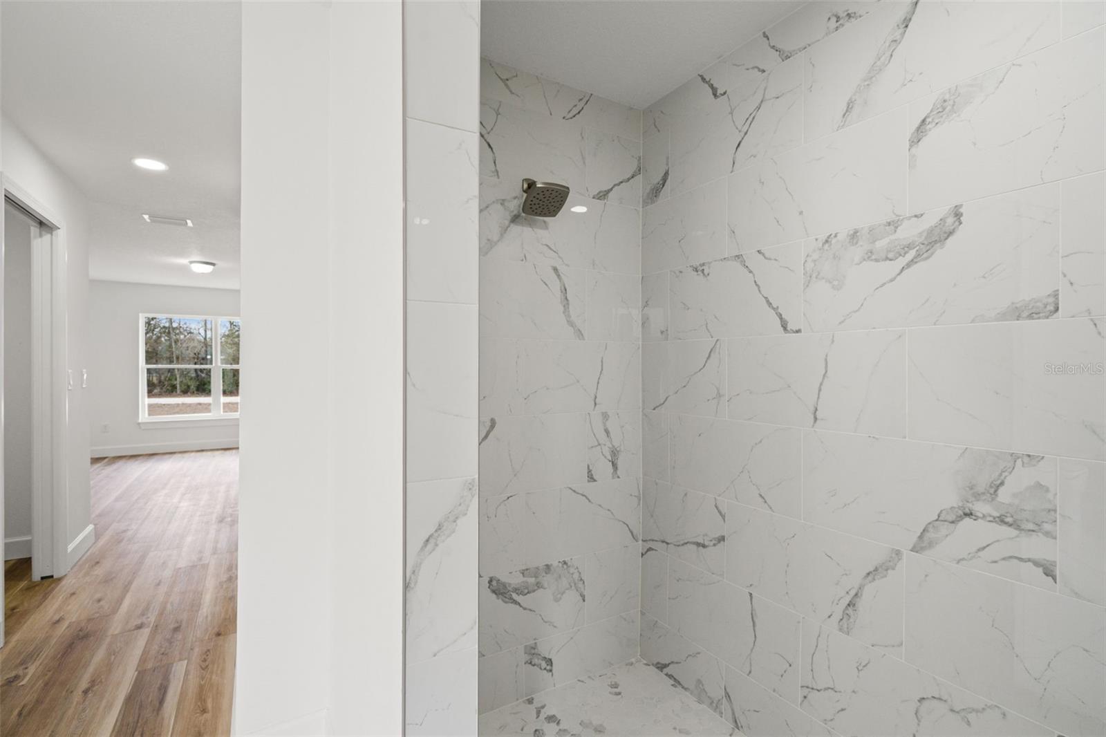 ROYAL HIGHLANDS - Residential