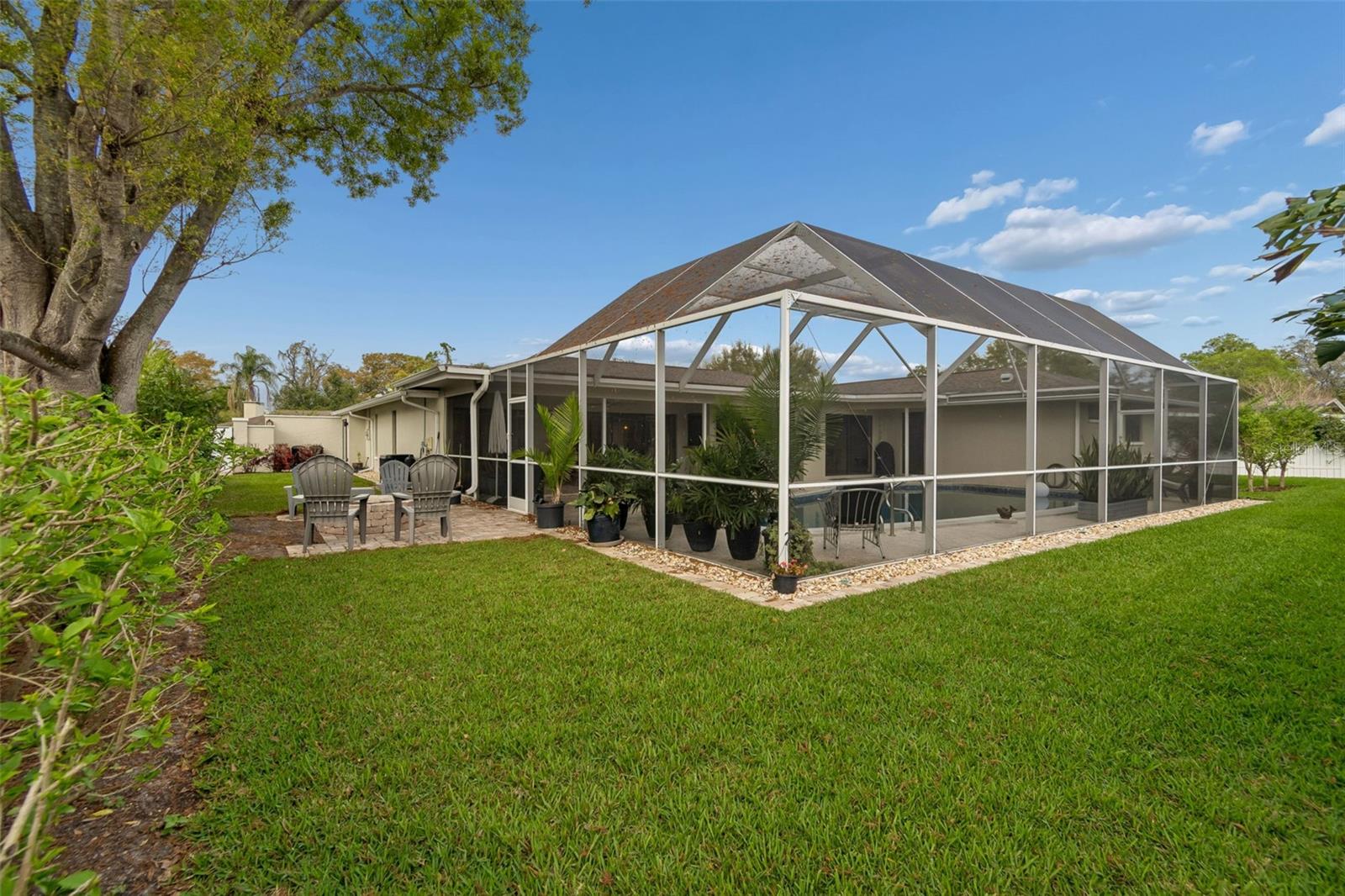 LAKE ELLEN - Residential