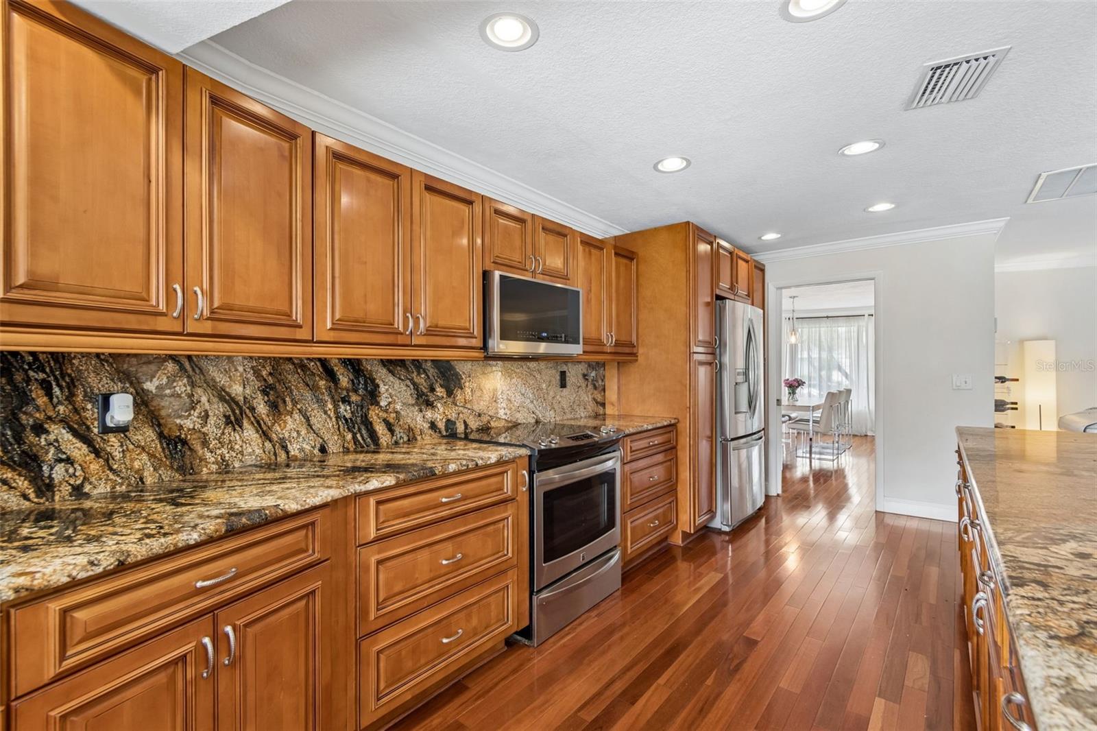 LAKE ELLEN - Residential