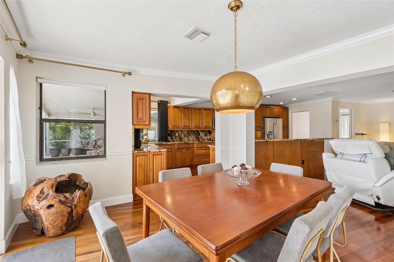 LAKE ELLEN - Residential