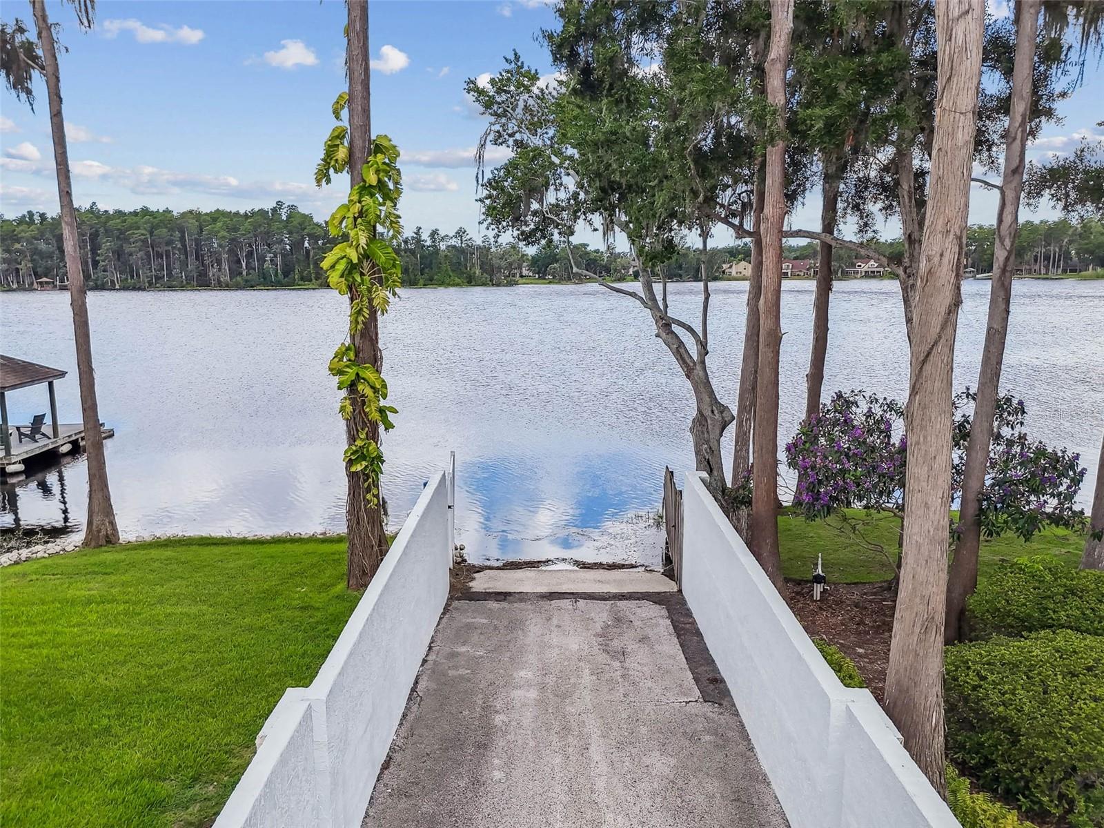 LAKE ELLEN - Residential