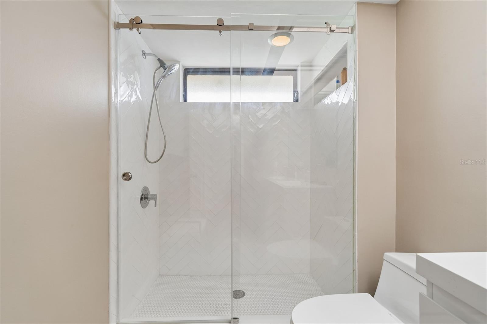 LAKE ELLEN - Residential