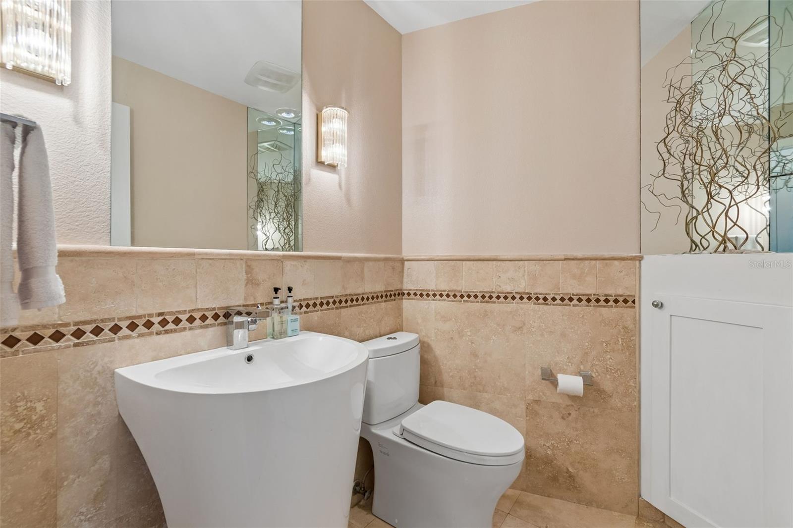 LAKE ELLEN - Residential