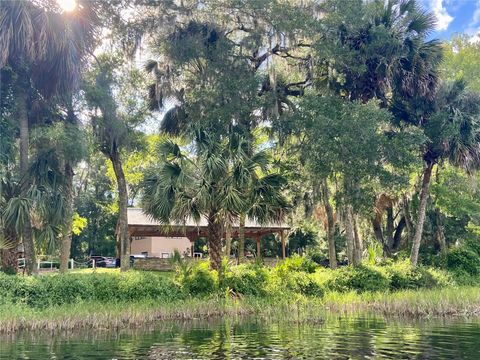 A home in DUNNELLON