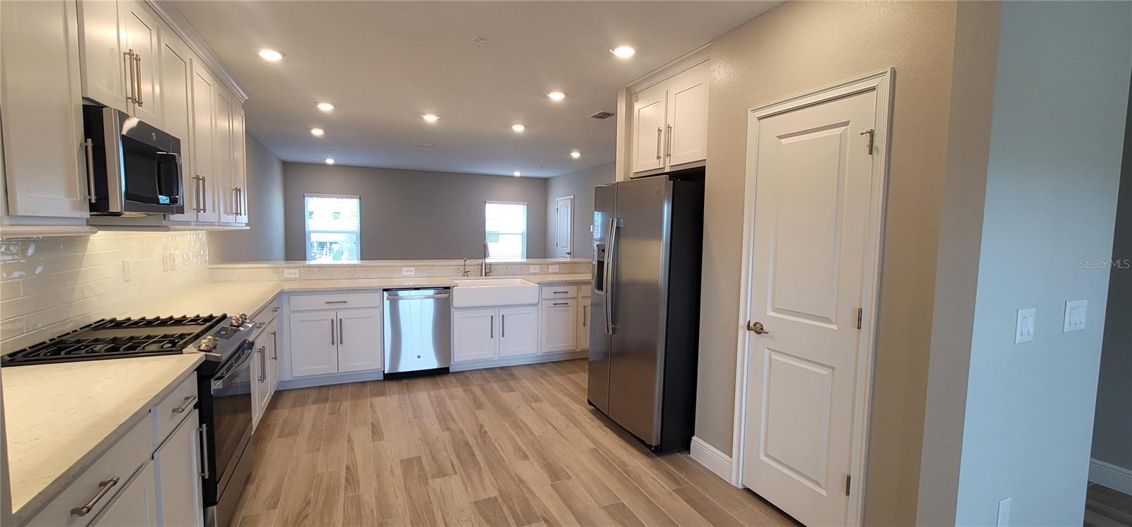 INLET SHORE TWNHMS PH 2A & 2B - Residential Lease