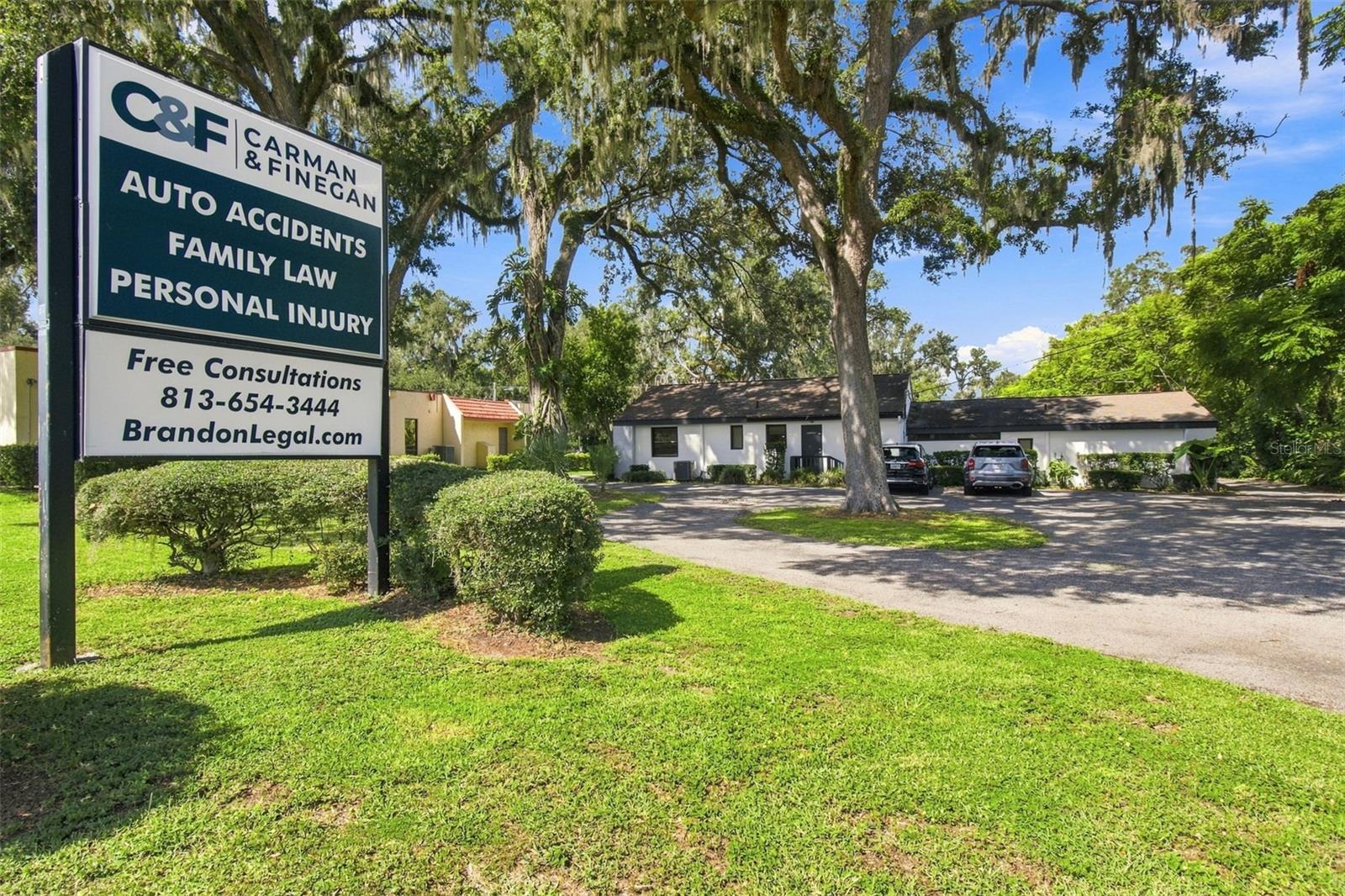 223 LITHIA PINECREST ROAD