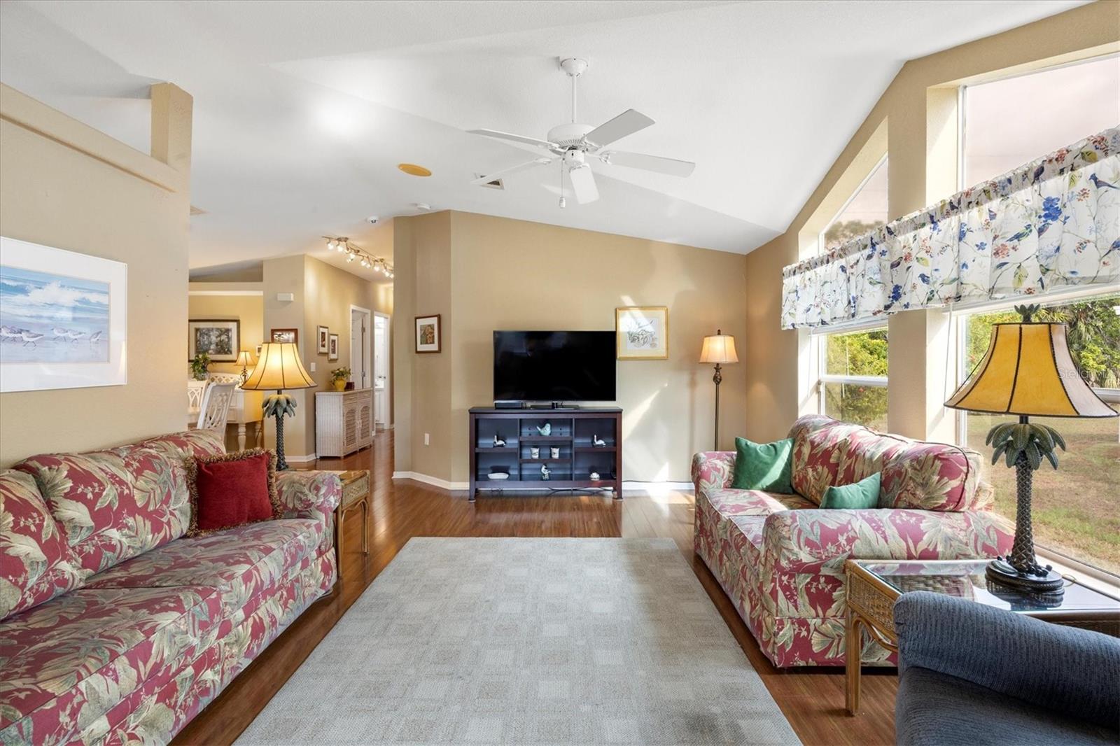 HOL MOB ESTATES 3RD ADD - Residential