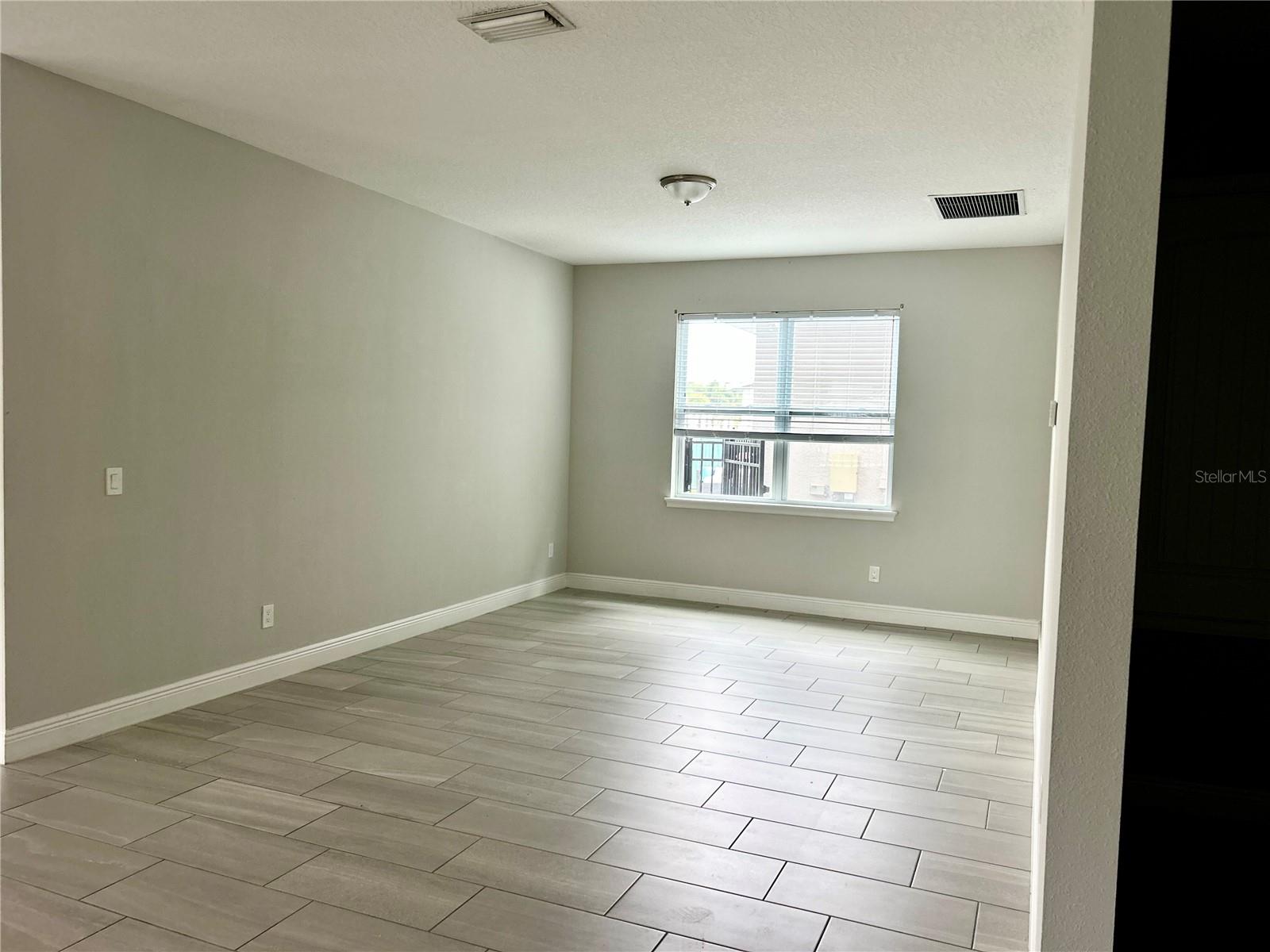 REUNION WEST PH 4 - Residential Lease