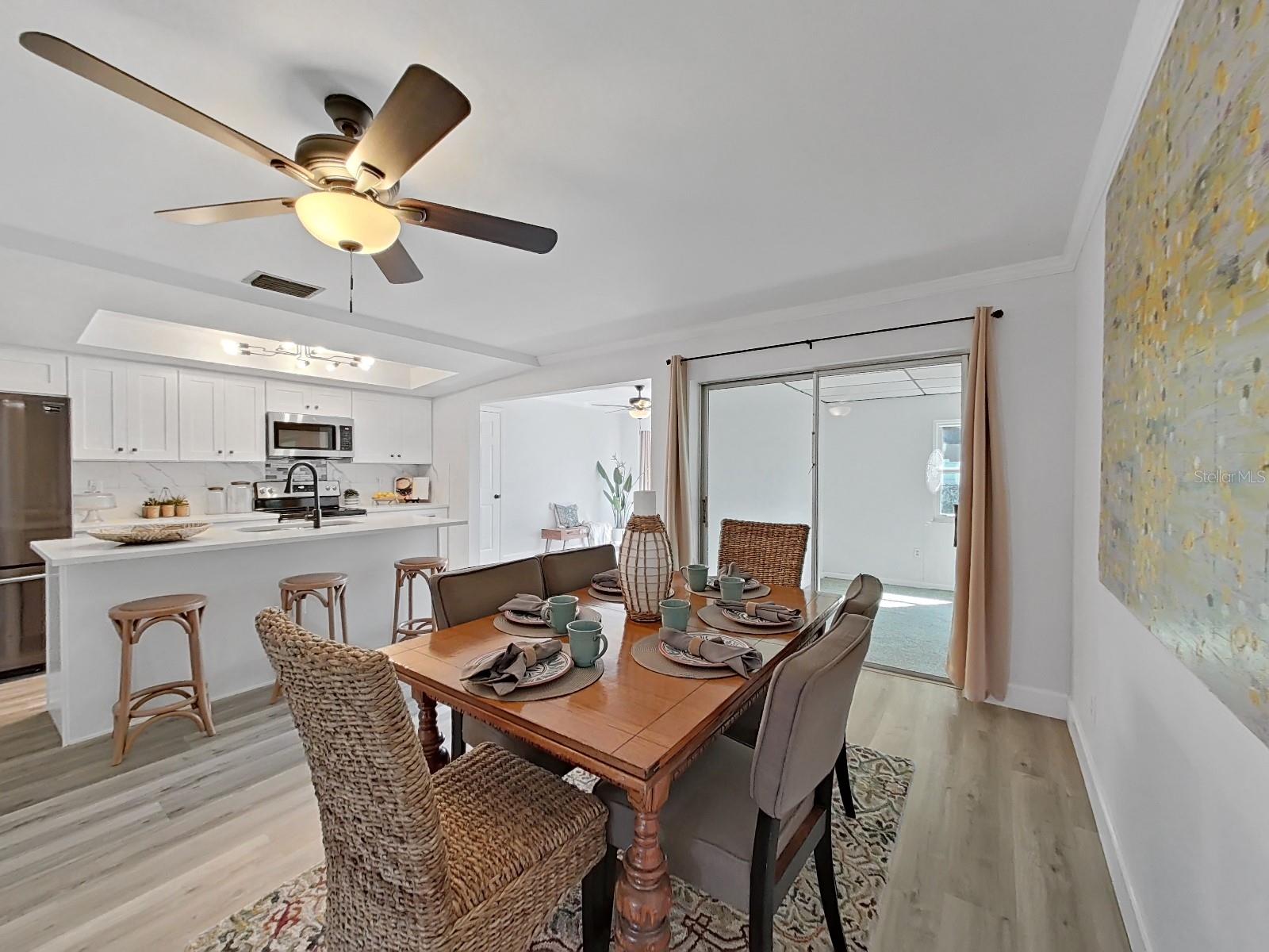 CROSS BAYOU PARK 1ST ADD - Residential Lease