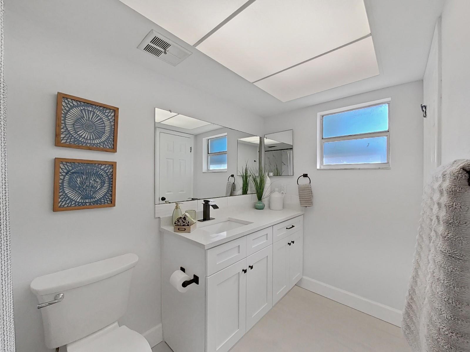 CROSS BAYOU PARK 1ST ADD - Residential Lease