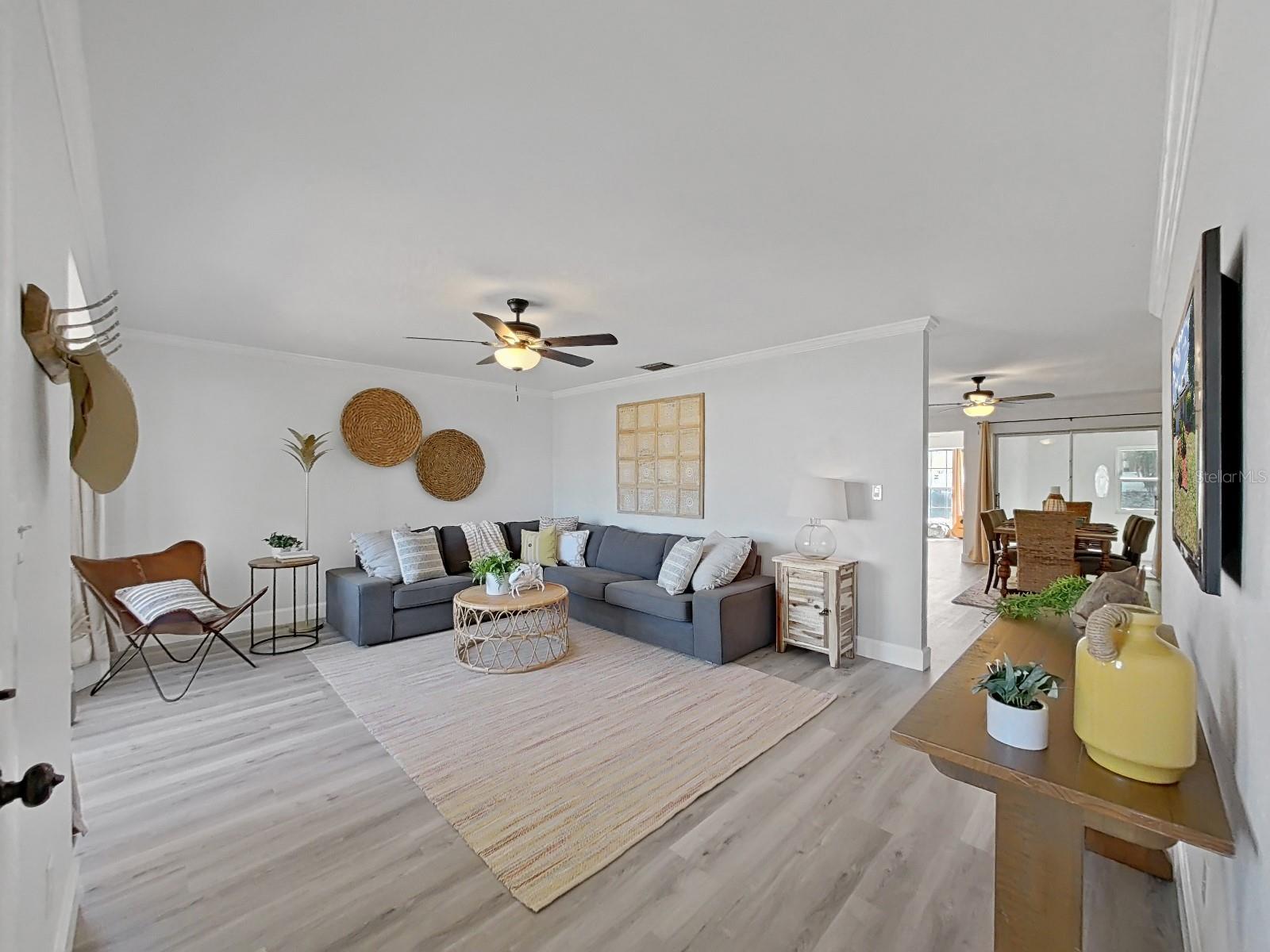 CROSS BAYOU PARK 1ST ADD - Residential Lease