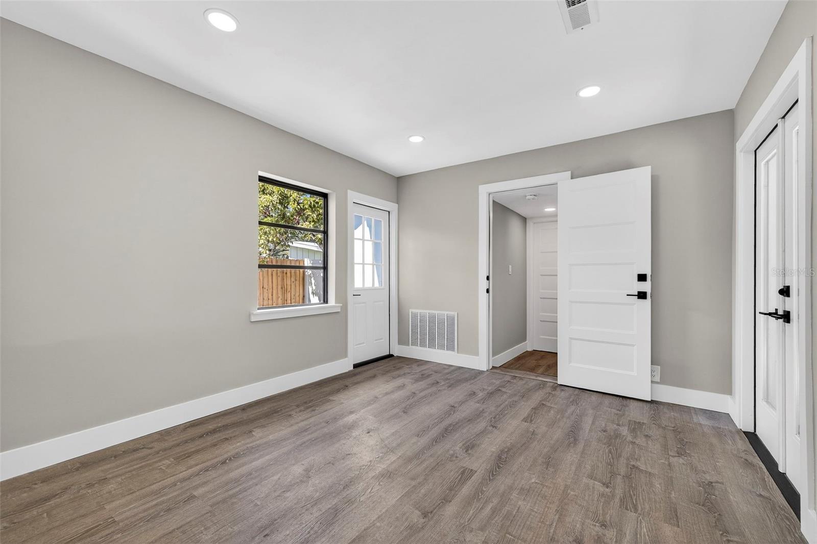 NORTH BAY HEIGHTS - Residential