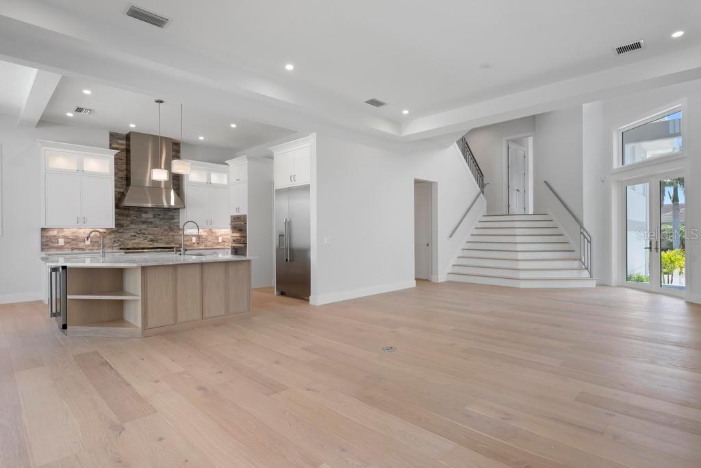 SIESTA BEACH - Residential