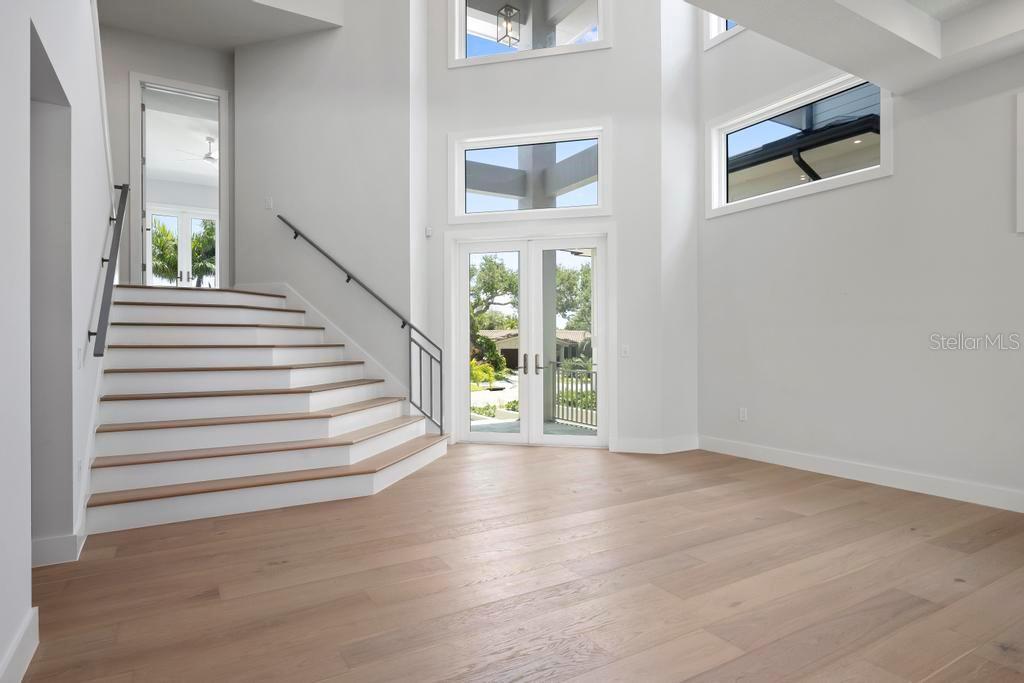 SIESTA BEACH - Residential