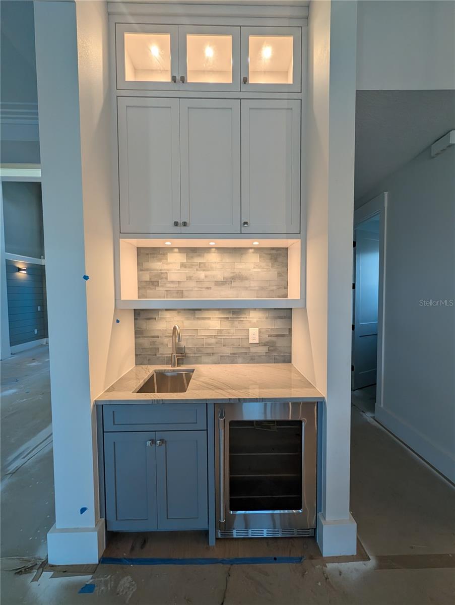 SIESTA BEACH - Residential