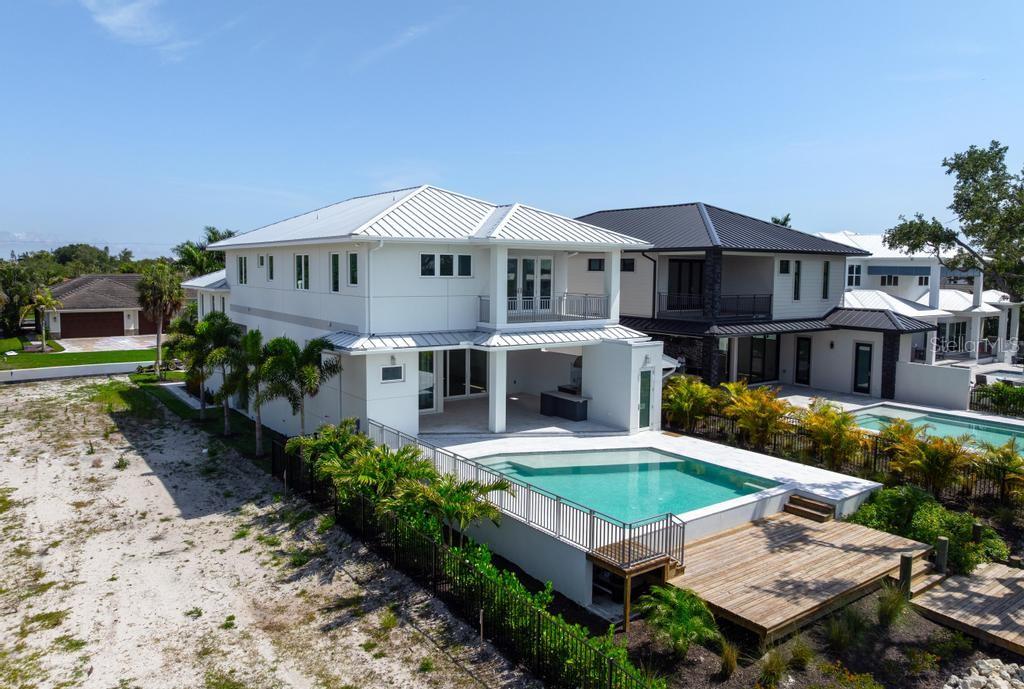 SIESTA BEACH - Residential