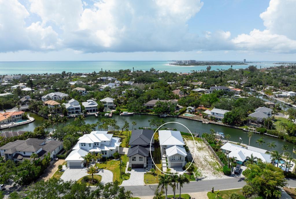 SIESTA BEACH - Residential