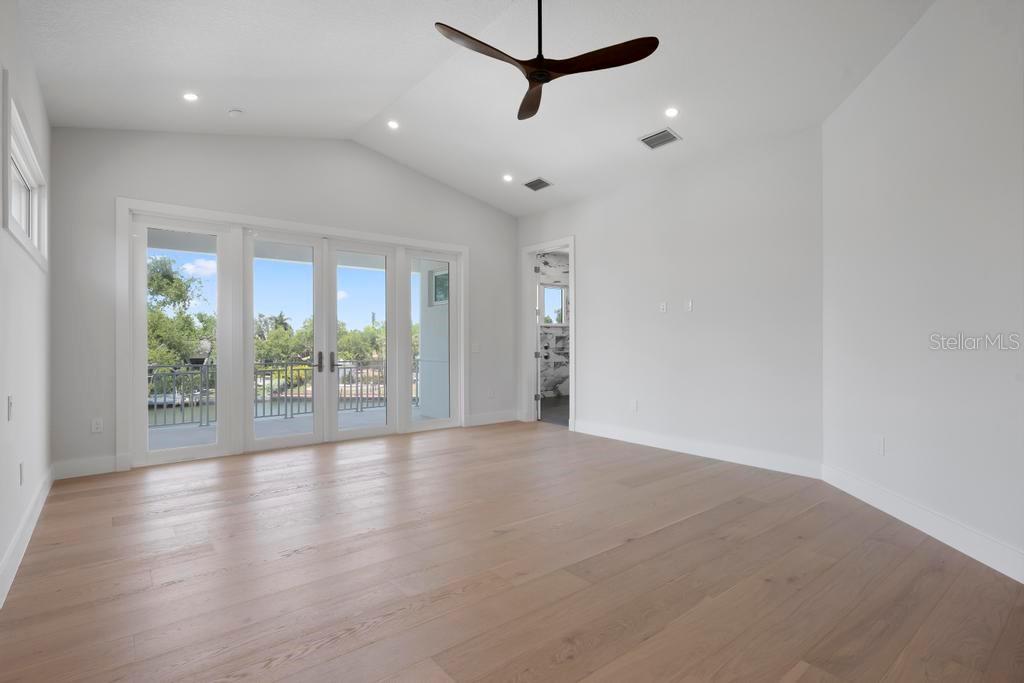 SIESTA BEACH - Residential
