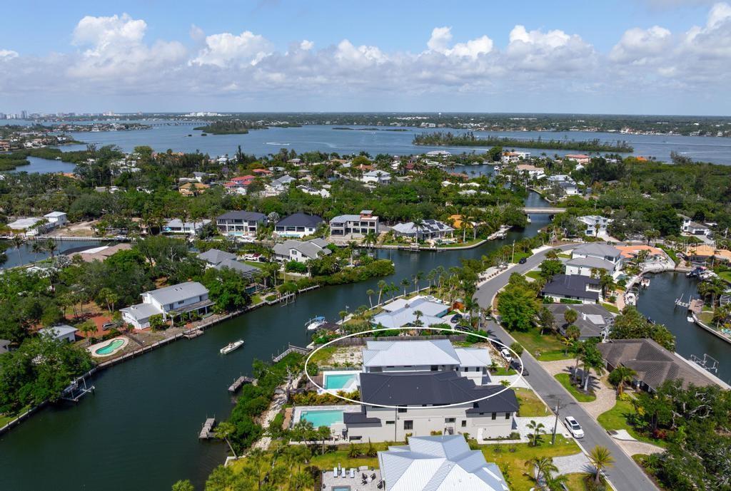 SIESTA BEACH - Residential