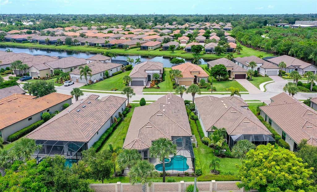 Photo of 8716 Amaretto Avenue, Sarasota, FL 34238 (MLS # A4703320)