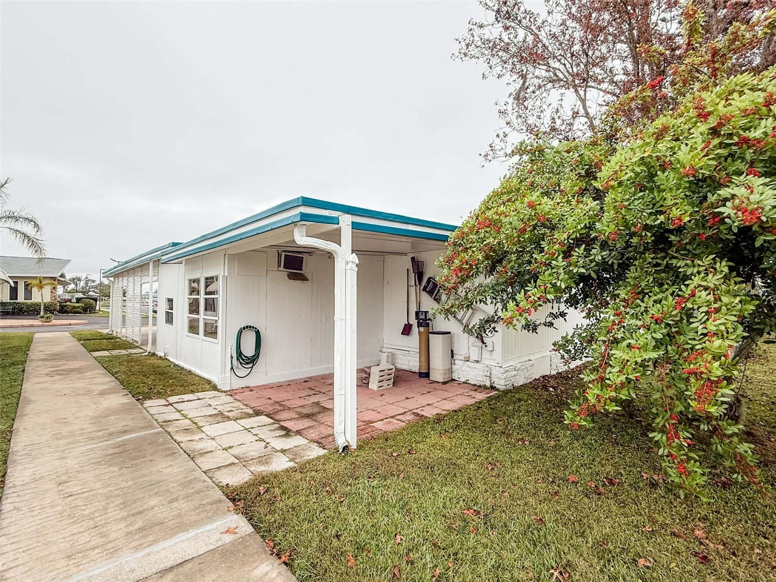 CLERMONT EMERALD LAKES CO-OP LT 32 - Residential