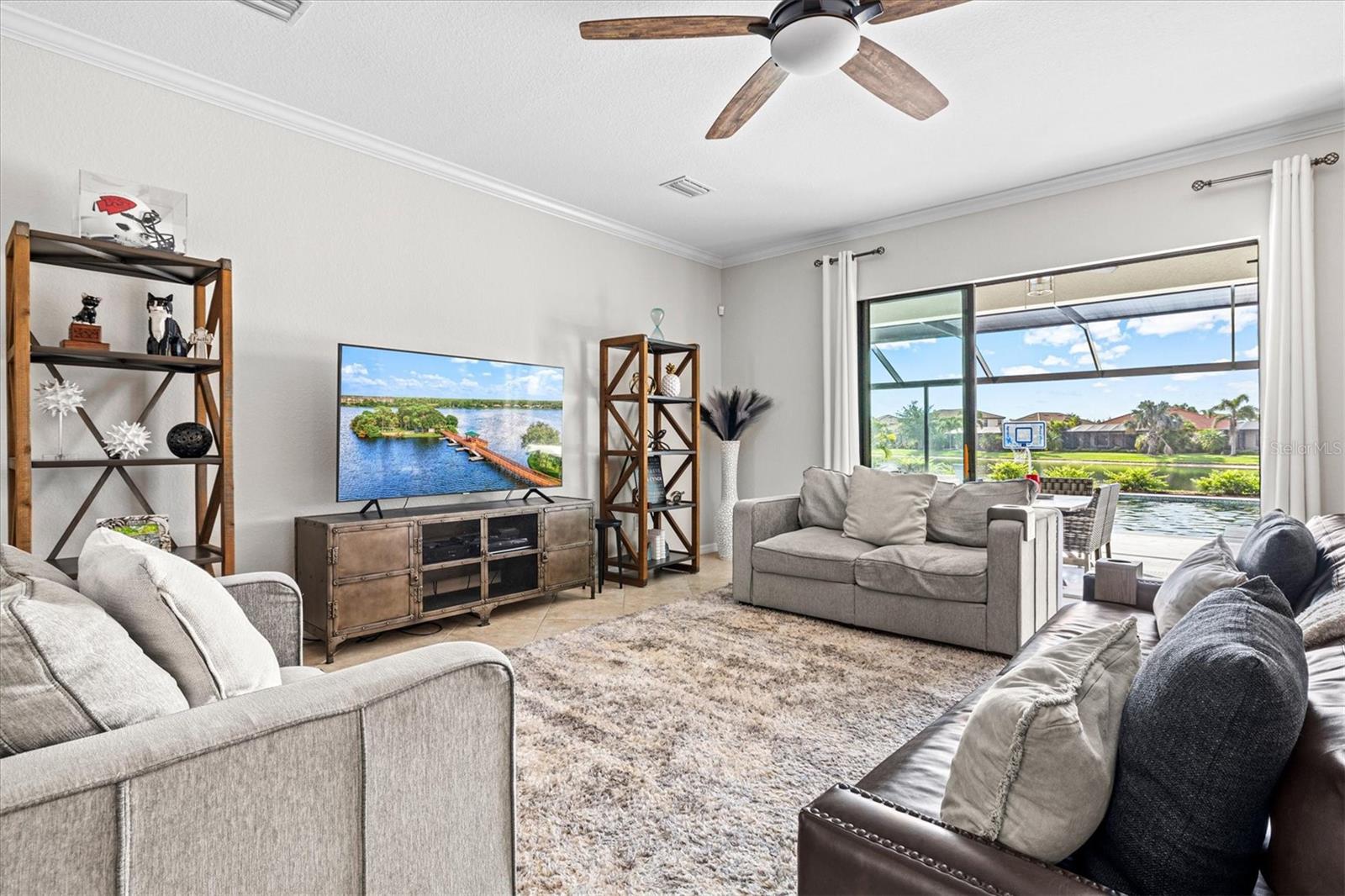 BRIDGEWATER AT LAKEWOOD RANCH - Residential