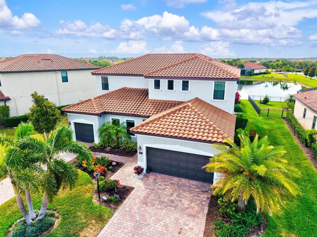 Photo of 13112 Swiftwater Way, Bradenton, FL 34211 (MLS # A4651745)