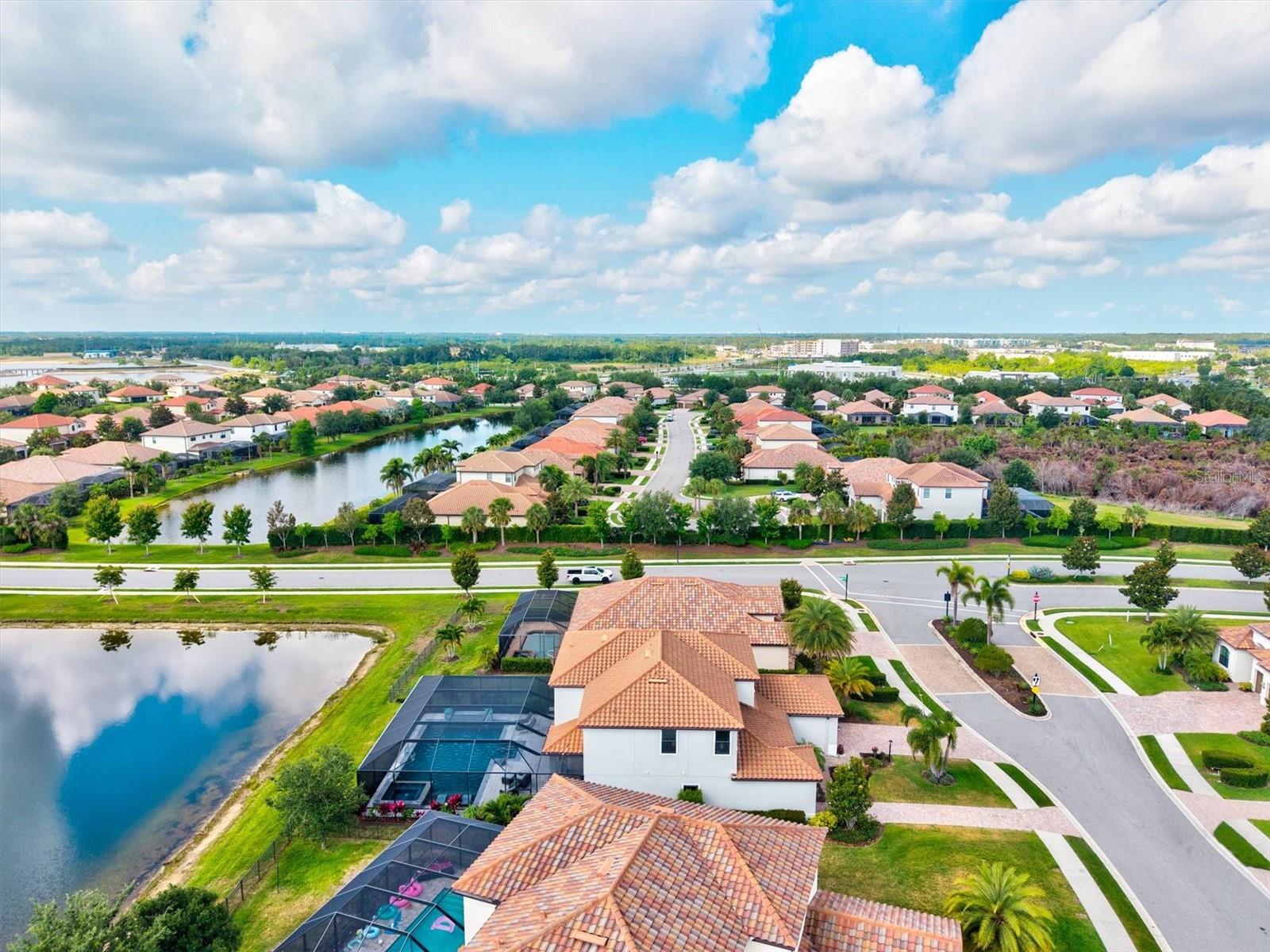BRIDGEWATER AT LAKEWOOD RANCH - Residential