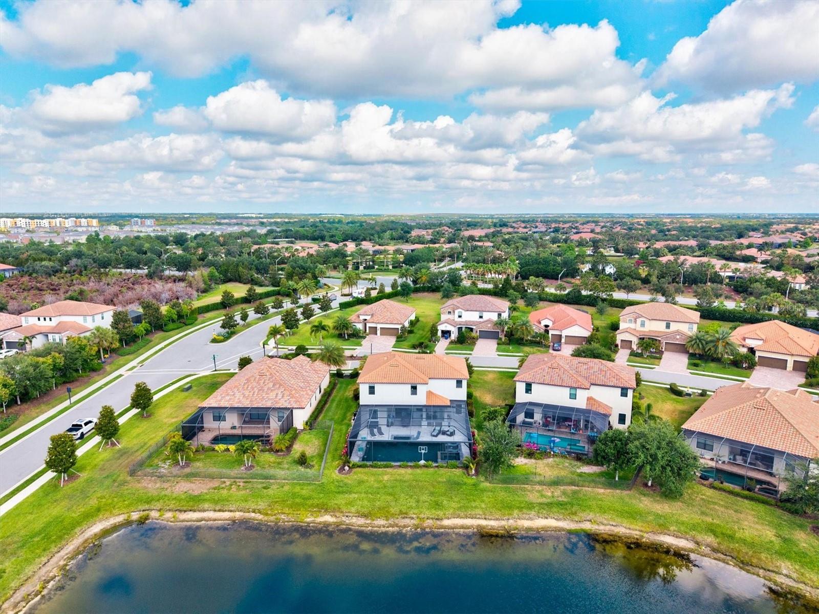 BRIDGEWATER AT LAKEWOOD RANCH - Residential