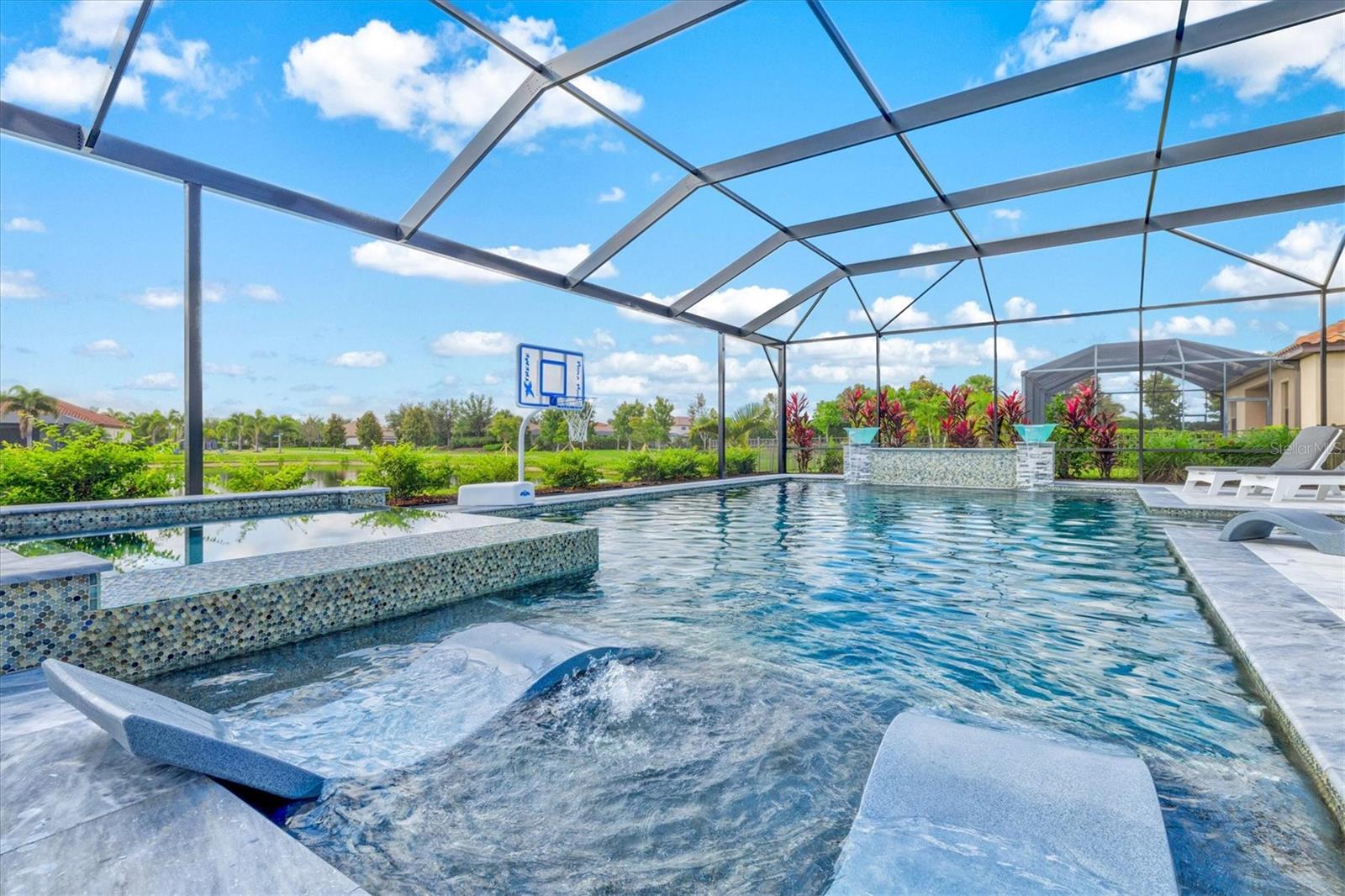 BRIDGEWATER AT LAKEWOOD RANCH - Residential