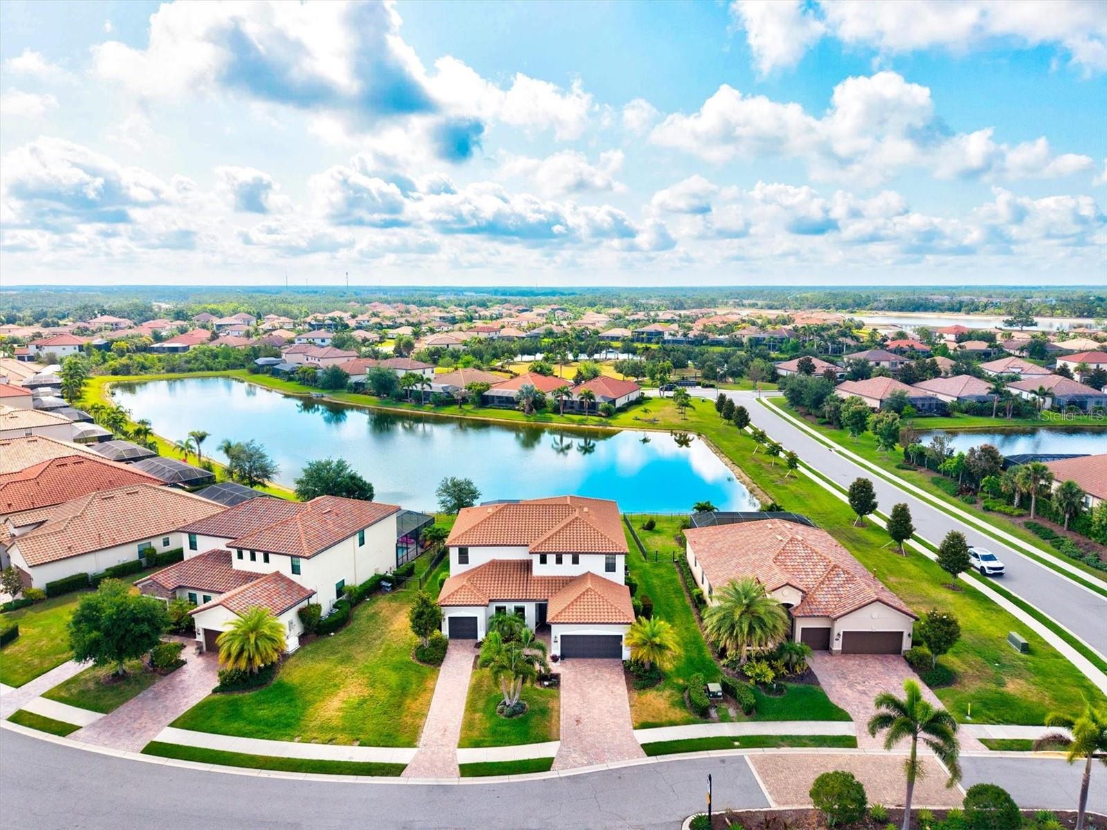 BRIDGEWATER AT LAKEWOOD RANCH - Residential
