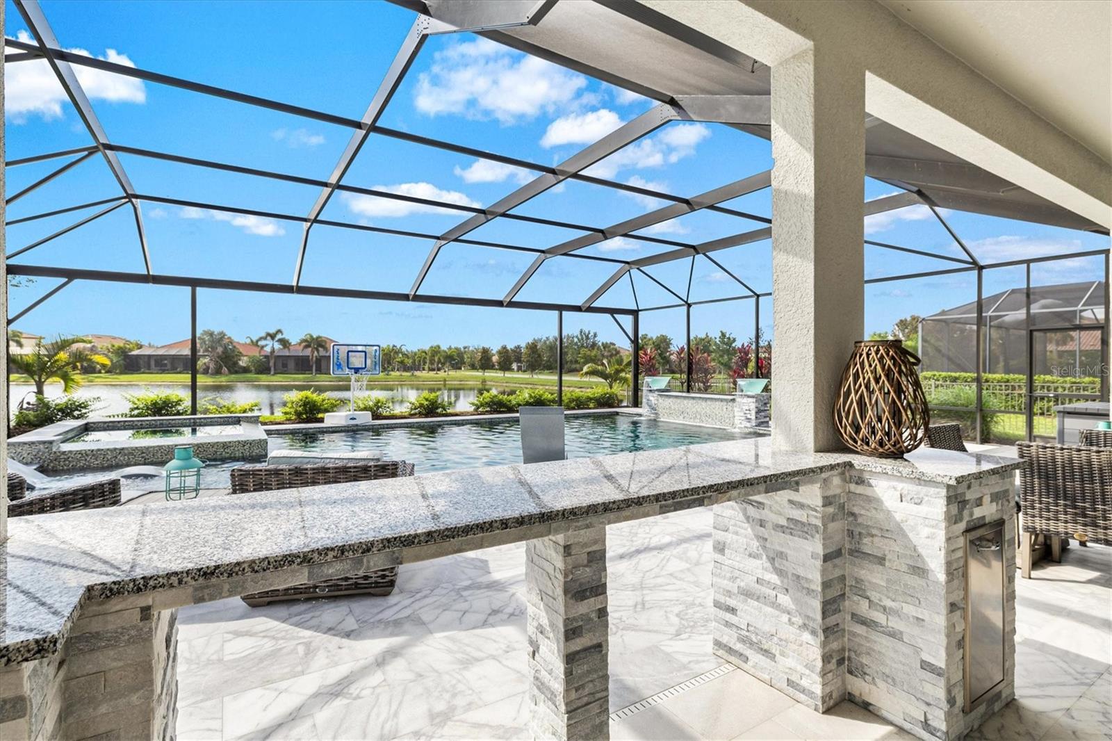 BRIDGEWATER AT LAKEWOOD RANCH - Residential