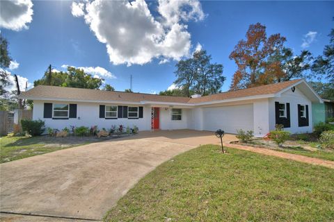 Photo of 5504 Sedgefield Street, Orlando, FL 32808 (MLS # O6372888)