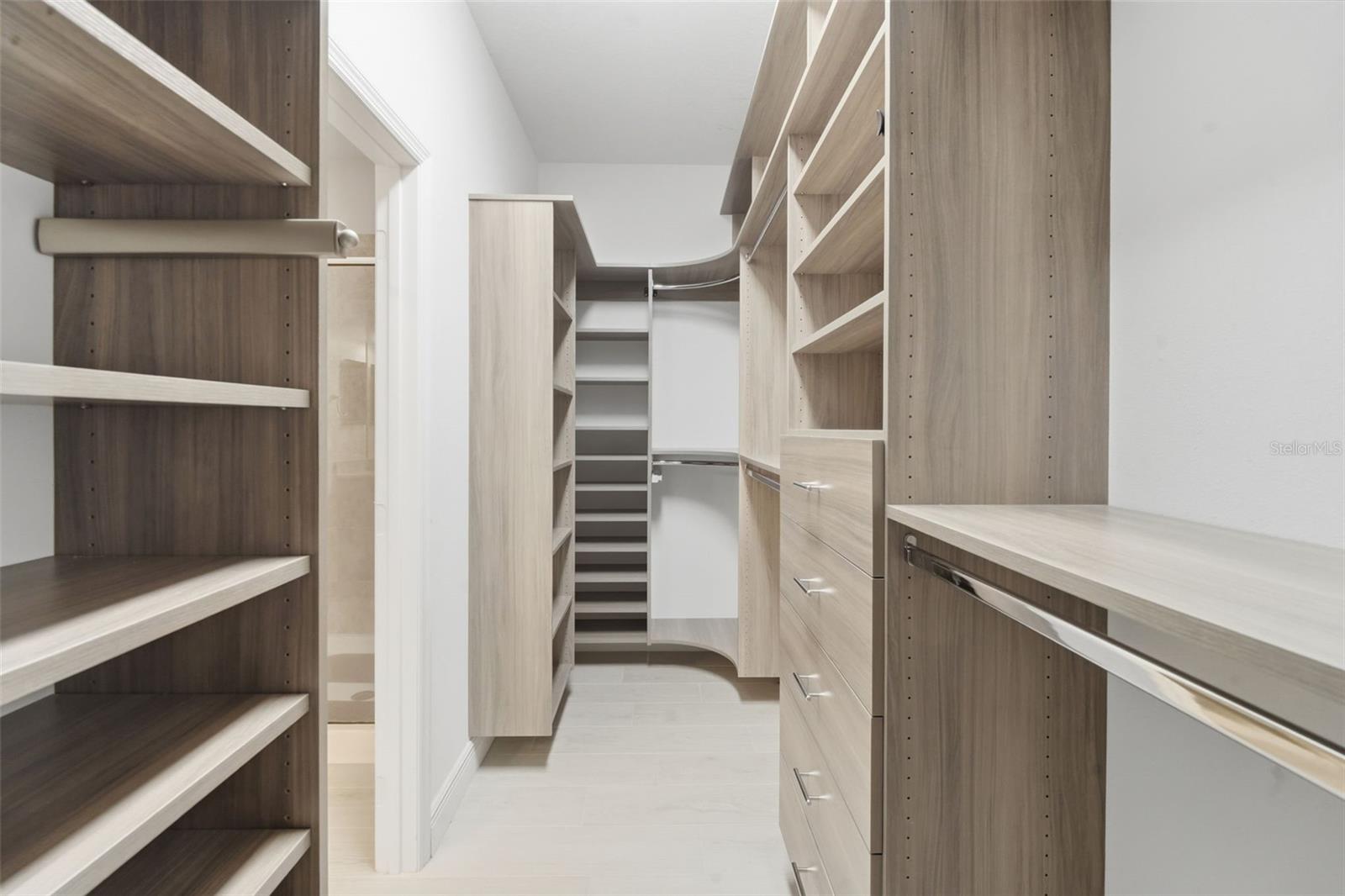 WYNDHAM LAKES ESTATES - Residential