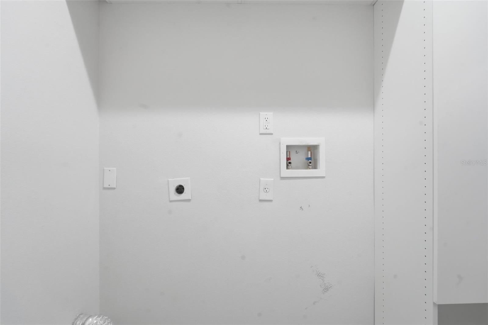 WYNDHAM LAKES ESTATES - Residential