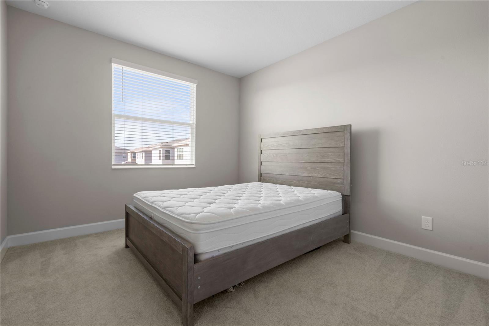 WINDING RDG PH 5 & 6 - Residential Lease