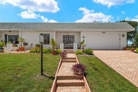 386 CLUB MANOR DRIVE SUN CITY CENTER FL 33573