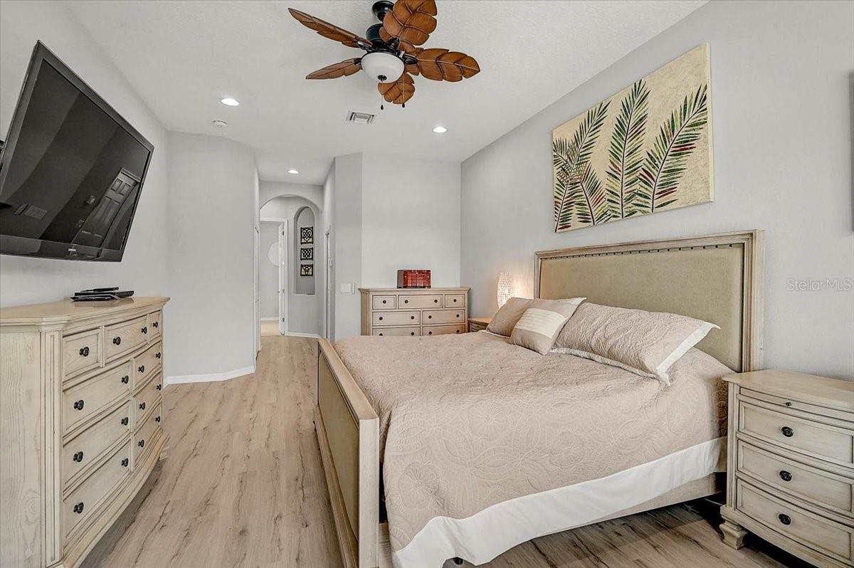 TWIN RIVERS PH IV - Residential