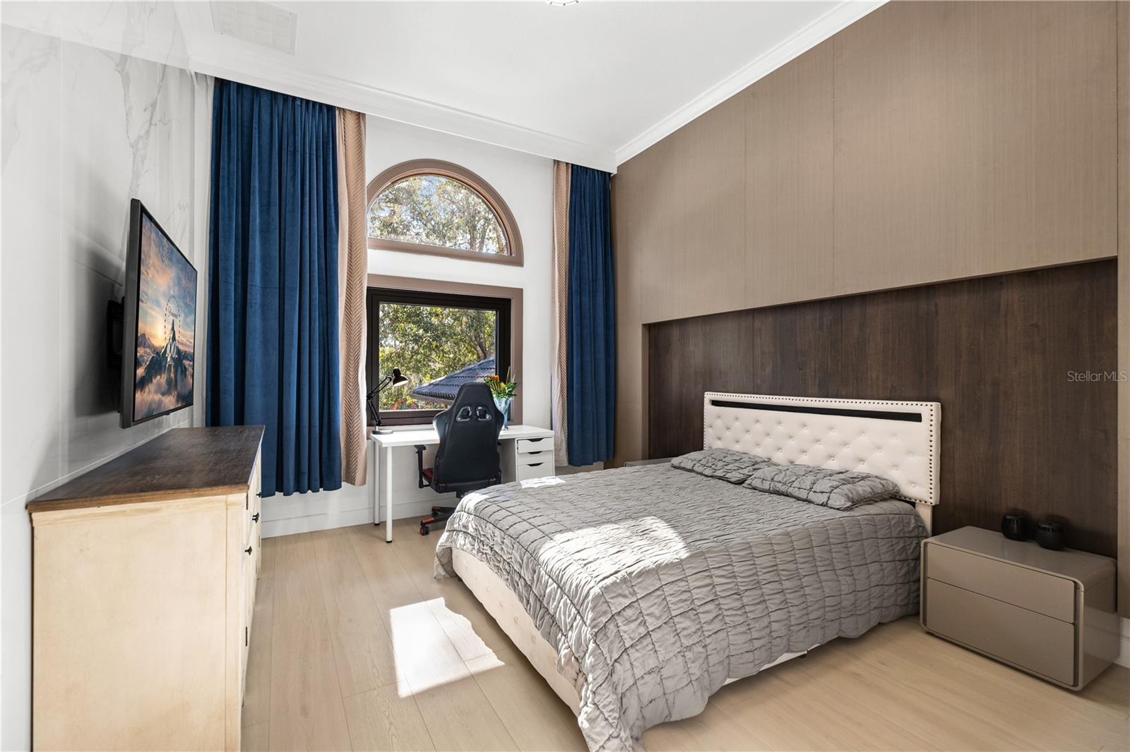 ISLEWORTH - Residential