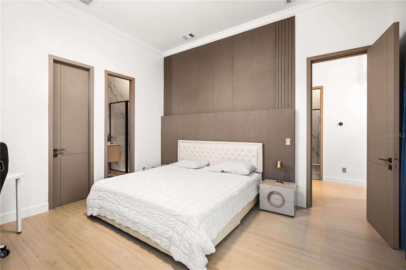 ISLEWORTH - Residential