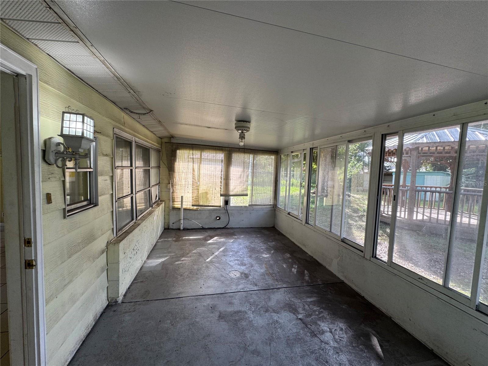 WOODRUFFS SUB FRANK L - Residential