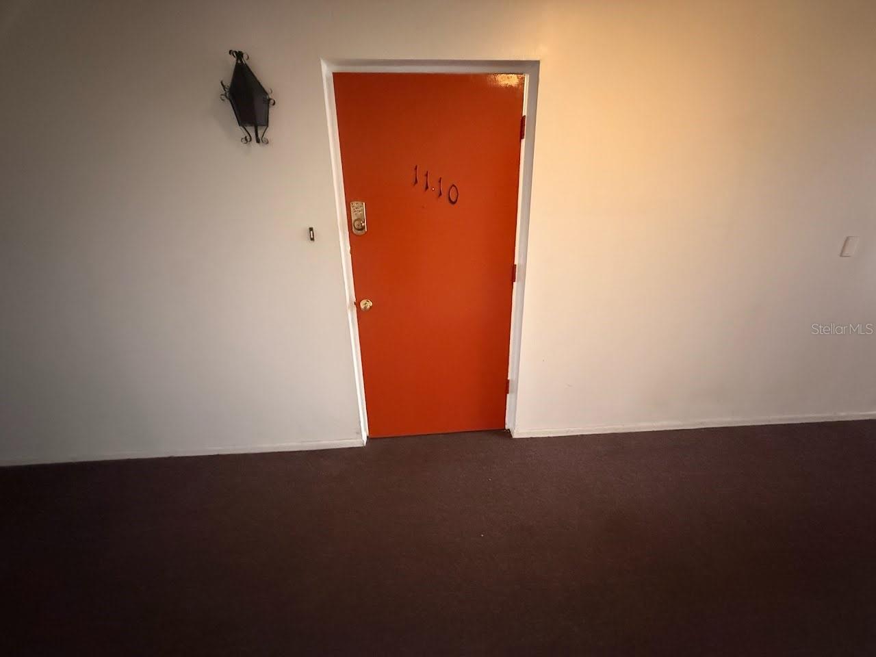 FARRINGTON ARMS CONDO THE - Residential Lease